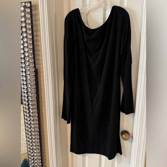 Black Bodycon Dress - Picture 3 of 5